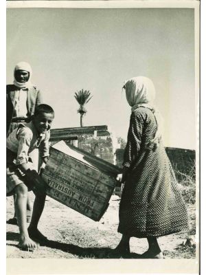 UNICEF: United Nations Symbol For Help - American Vintage Photograph 