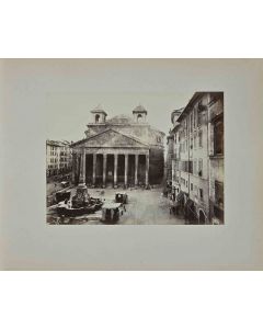  View of Piazza del Pantheon