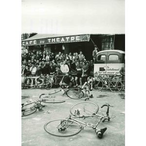 Cycle Marathon - American Vintage Photograph