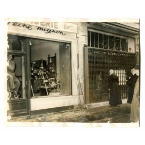 War in Algeria - The Shop
