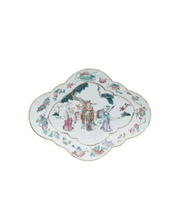 Chinese Shaped-Oval Tray - Decorative Arts