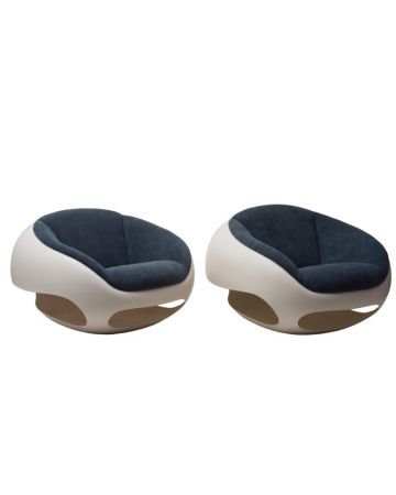 Pair Of Fiberglass Lounge Chairs by Mario Sabot - Design Furniture