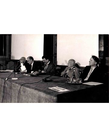 Conference on Einstein And Contemporary Physics in the 1980s