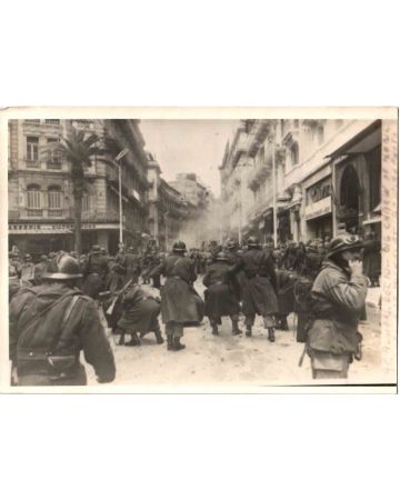 The fighting Police, Historical Photograph